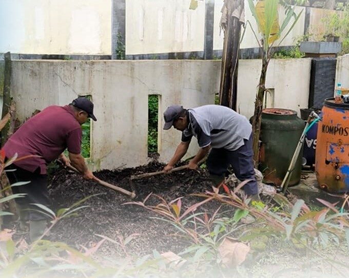 Korve Jumat Pagi, Wujudkan Lingkungan Kerja Bersih dan Asri